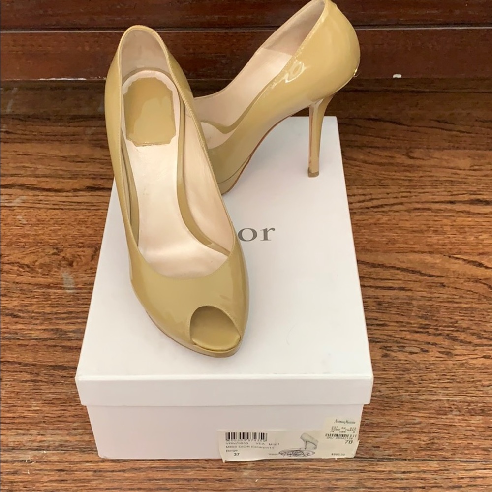 Dior pump
